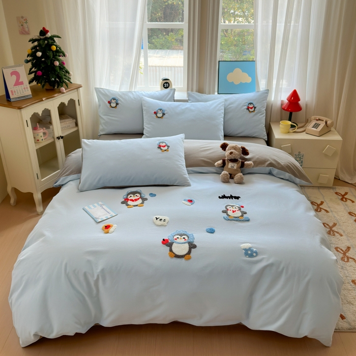 如意朵 2025新款全棉加厚磨毛绣花四件套风格二（专版花型） 追梦企鹅蓝