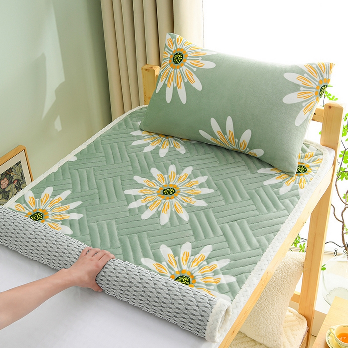 91家纺网 家纺一手货源 找家纺 圣楚家纺 2025新款牛奶绒加厚保暖夹棉床褥床垫 暖阳