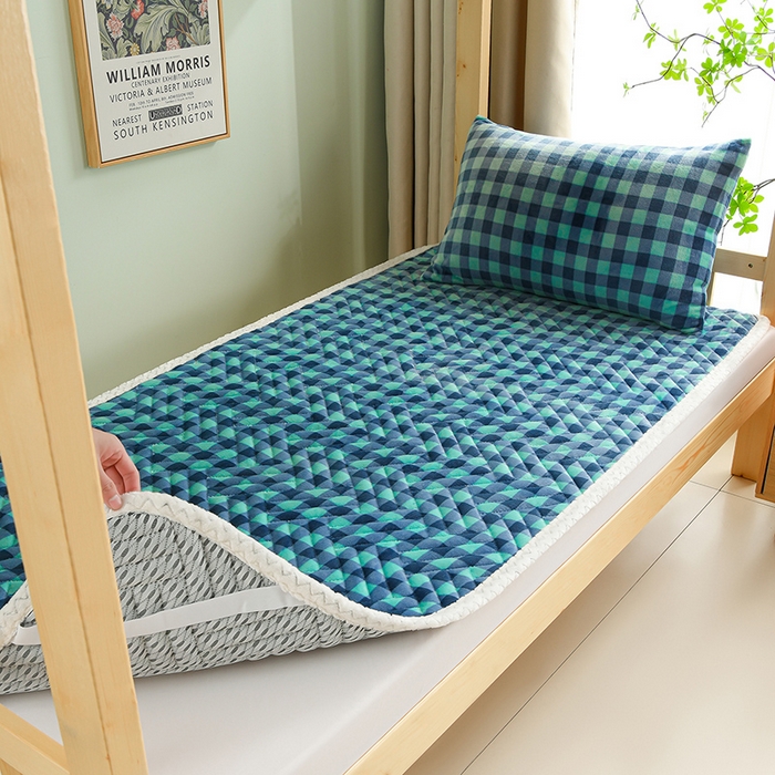 91家纺网 家纺一手货源 找家纺 圣楚家纺 2025新款牛奶绒加厚保暖夹棉床褥床垫 夜曲