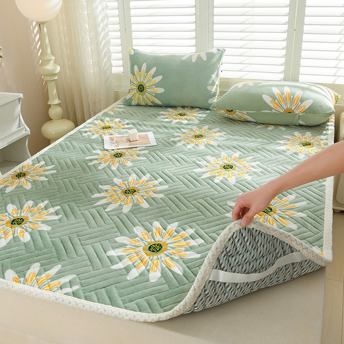 圣楚家纺 2025新款牛奶绒加厚保暖夹棉床褥床垫 暖阳