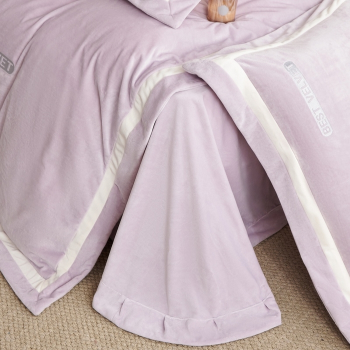 91家纺网 家纺一手货源 找家纺 淼铭家纺 2025秋冬新款婴肤绒双拼绣花四件套-雅韵系列 雅韵紫