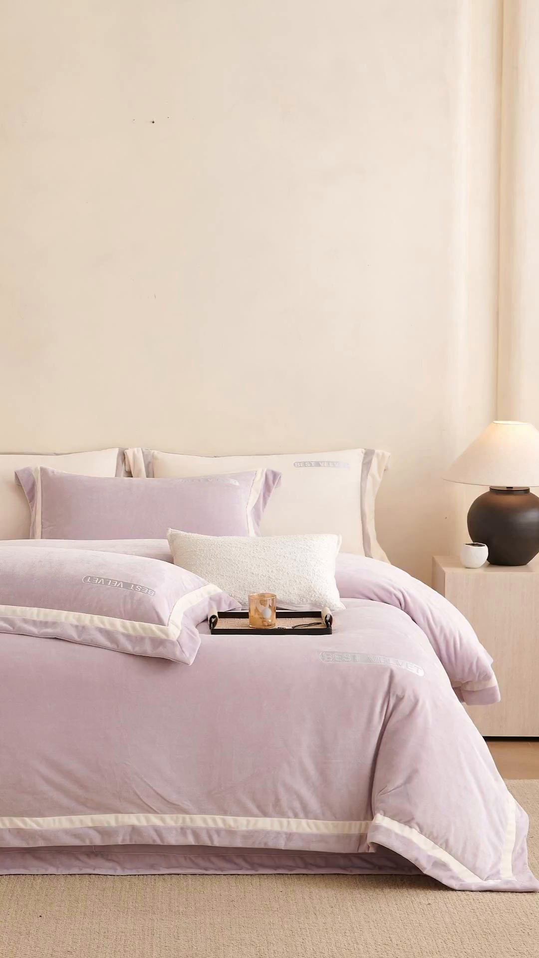 91家纺网 家纺一手货源 找家纺 淼铭家纺 2025秋冬新款婴肤绒双拼绣花四件套-雅韵系列 雅韵紫