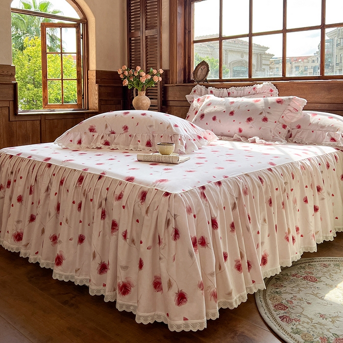 91家纺网 家纺一手货源 找家纺 网红馆（ck家纺） 2025新款全棉磨毛印花床裙款复古法式优雅四件套 玫瑰趣事-粉