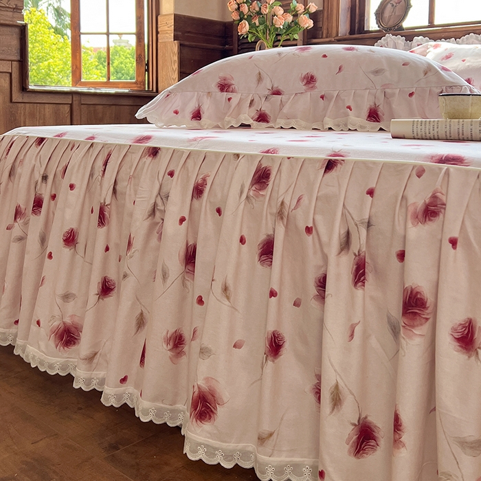 91家纺网 家纺一手货源 找家纺 网红馆（ck家纺） 2025新款全棉磨毛印花床裙款复古法式优雅四件套 玫瑰趣事-粉