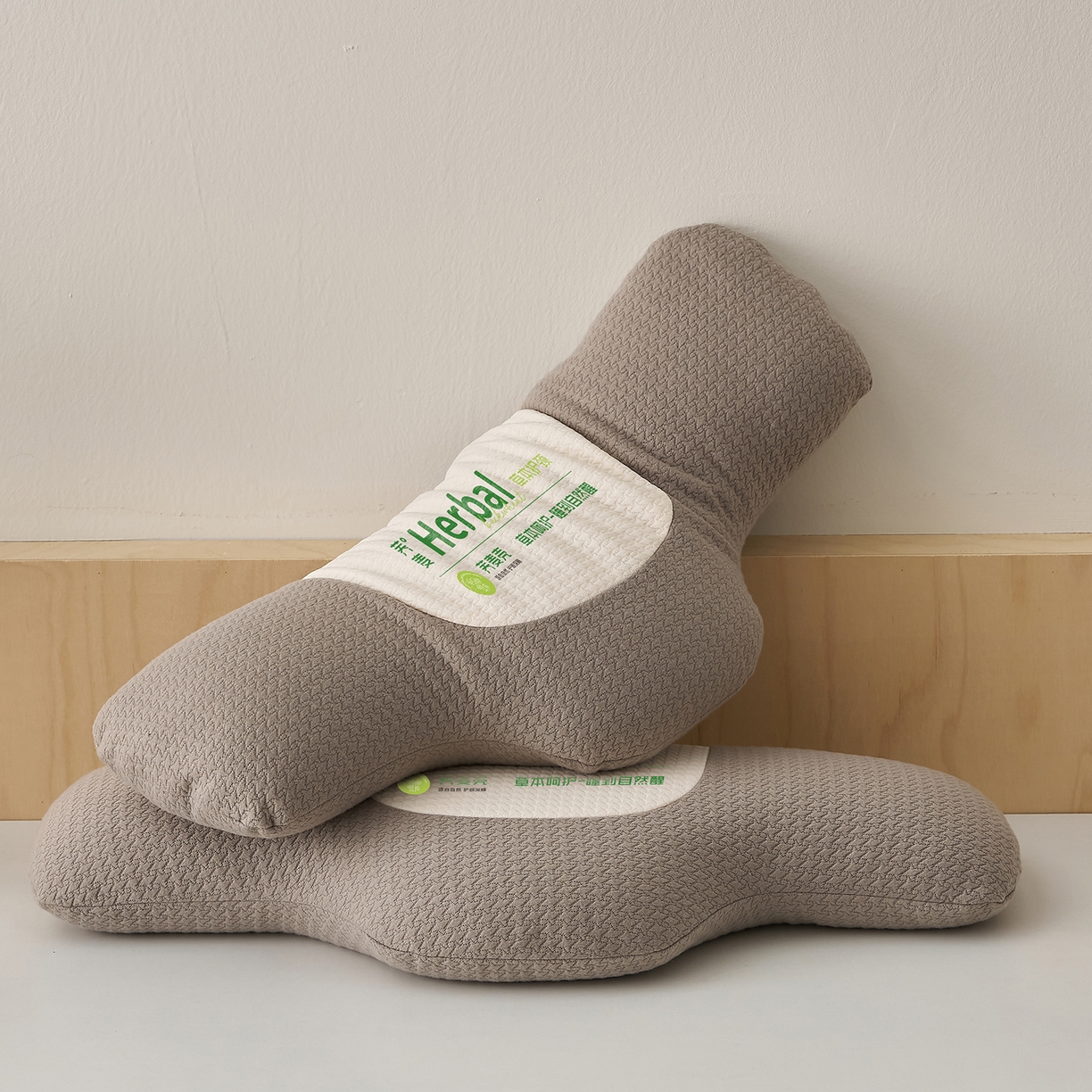 91家纺网 家纺一手货源 找家纺 （总）乐可 2025新款草本颈椎枕荞麦枕本草香丸合香枕枕头枕芯