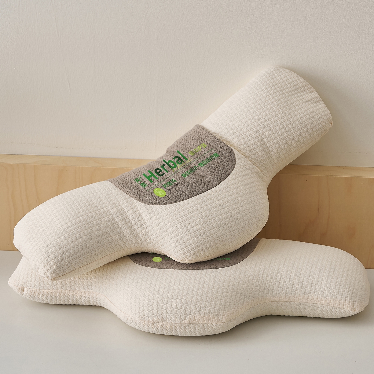 91家纺网 家纺一手货源 找家纺 乐可 2025新款草本颈椎枕荞麦枕本草香丸合香枕枕头枕芯 草本颈椎枕-米