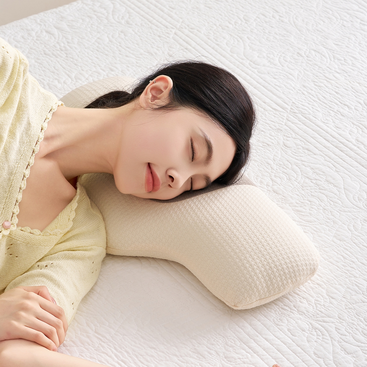 91家纺网 家纺一手货源 找家纺 乐可 2025新款草本颈椎枕荞麦枕本草香丸合香枕枕头枕芯 草本颈椎枕-米