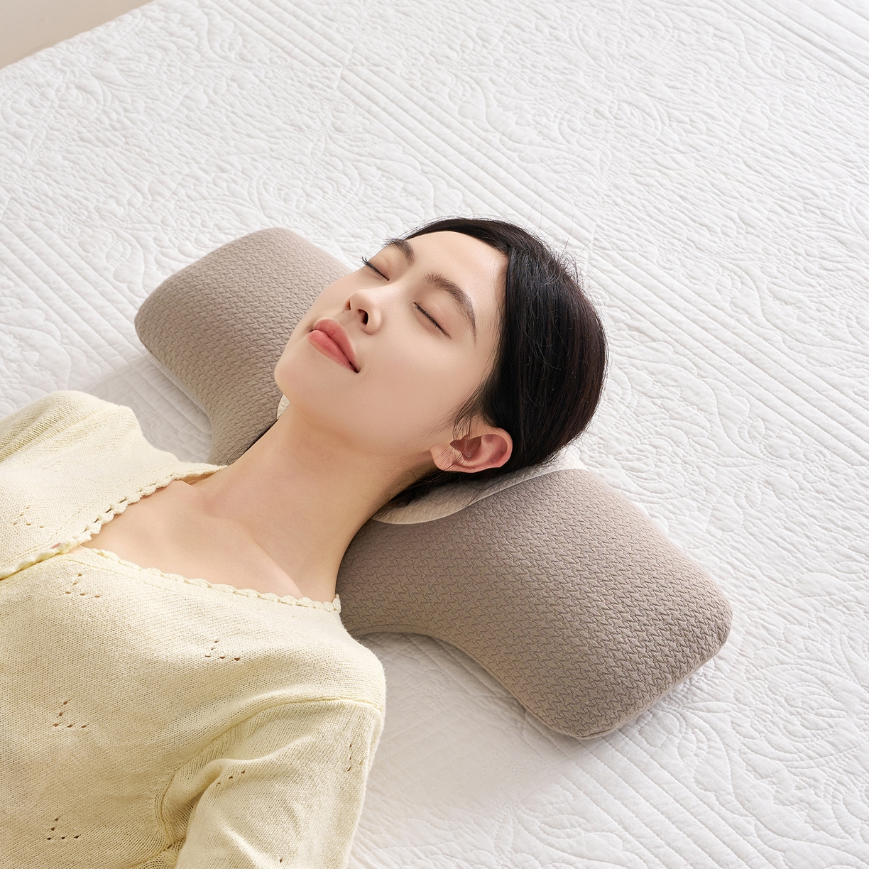 91家纺网 家纺一手货源 找家纺 乐可 2025新款草本颈椎枕荞麦枕本草香丸合香枕枕头枕芯 草本颈椎枕-咖