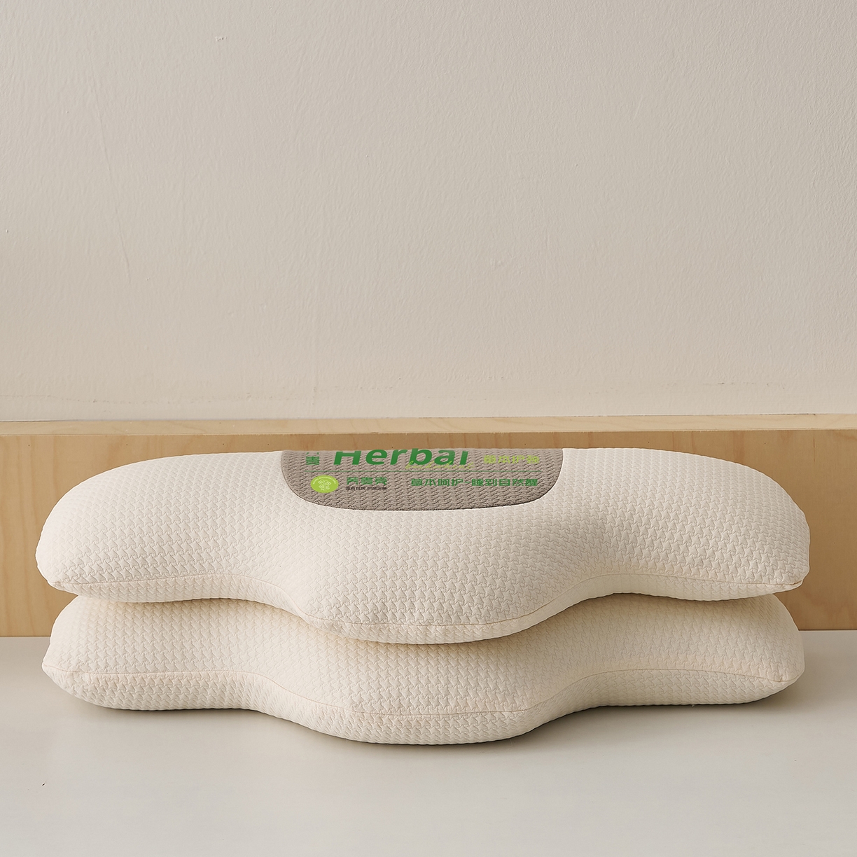 91家纺网 家纺一手货源 找家纺 乐可 2025新款草本颈椎枕荞麦枕本草香丸合香枕枕头枕芯 草本颈椎枕-米