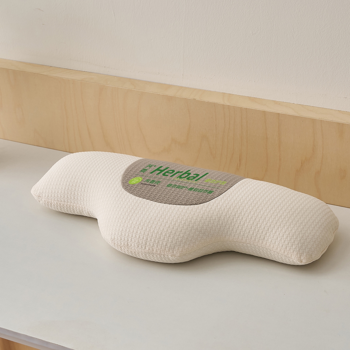 91家纺网 家纺一手货源 找家纺 乐可 2025新款草本颈椎枕荞麦枕本草香丸合香枕枕头枕芯 草本颈椎枕-米