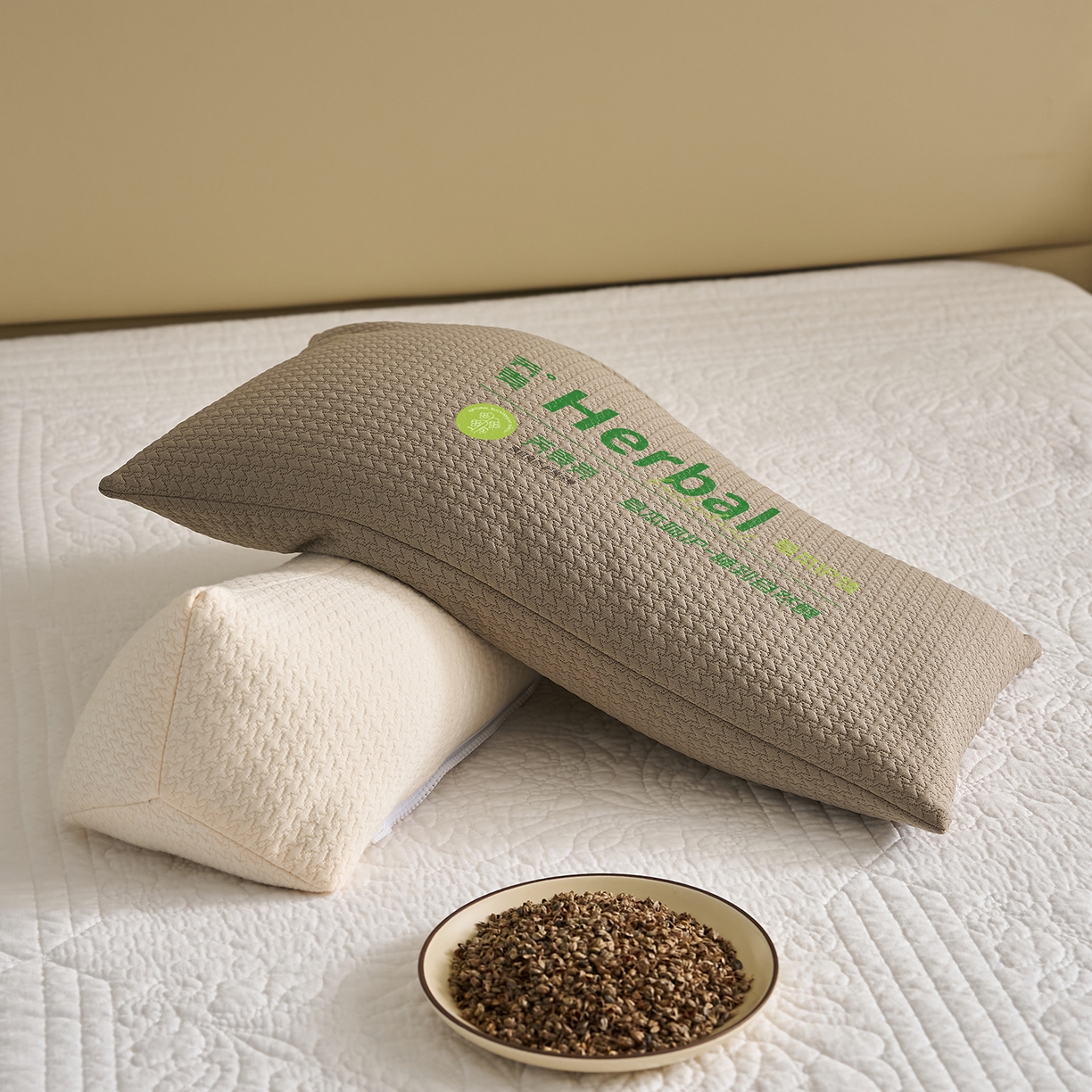 91家纺网 家纺一手货源 找家纺 乐可 2025新款草本组合枕荞麦枕本草香丸合香枕枕头枕芯 草本组合枕-米色