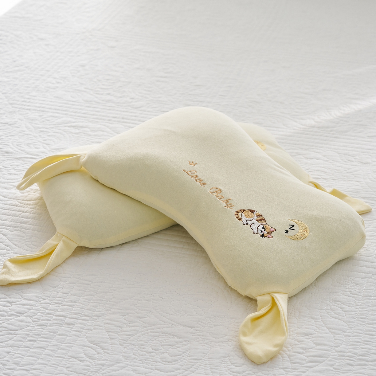 91家纺网 家纺一手货源 找家纺 乐可 2025新款香眠安抚枕山楂籽合香枕手工香丸枕枕头枕芯 香眠安抚枕-猫咪黄