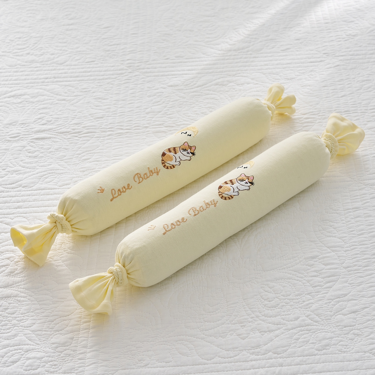 91家纺网 家纺一手货源 找家纺 乐可 2025新款香眠糖果枕山楂籽合香枕手工香丸枕安抚抱枕枕头枕芯 香眠糖果枕-猫咪黄