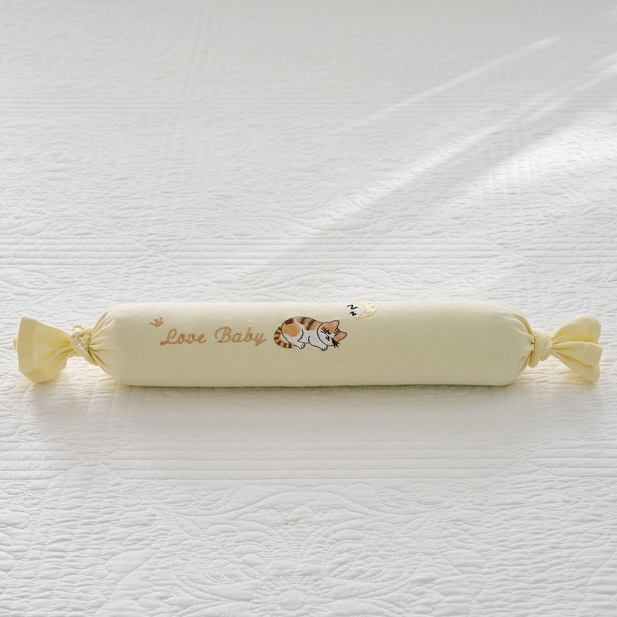 91家纺网 家纺一手货源 找家纺 乐可 2025新款香眠糖果枕山楂籽合香枕手工香丸枕安抚抱枕枕头枕芯 香眠糖果枕-猫咪黄