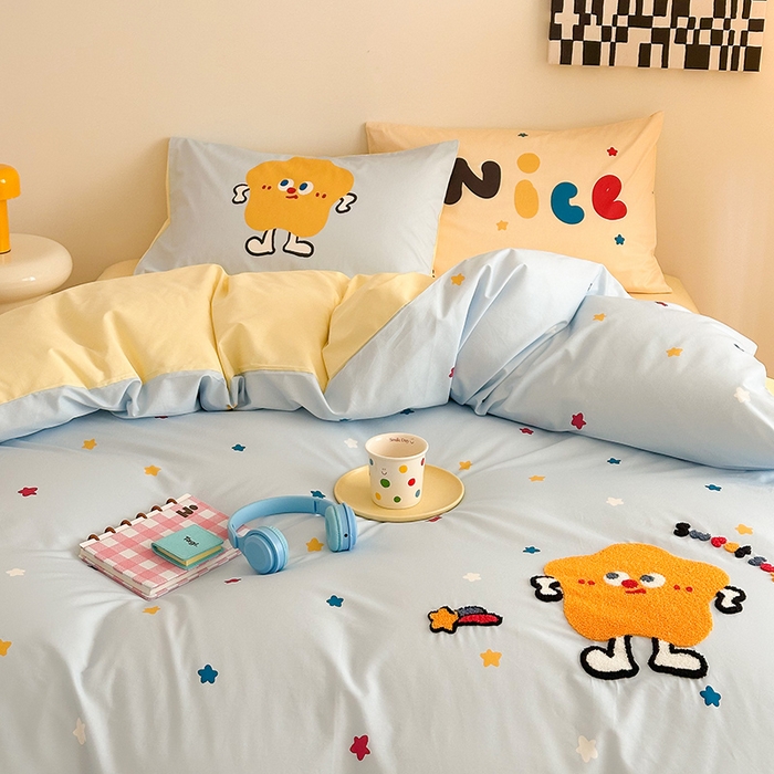 91家纺网 家纺一手货源 找家纺 锦彩家居 2025新款全棉13372数码印花毛巾绣四件套（提供买家秀） 彩虹星星