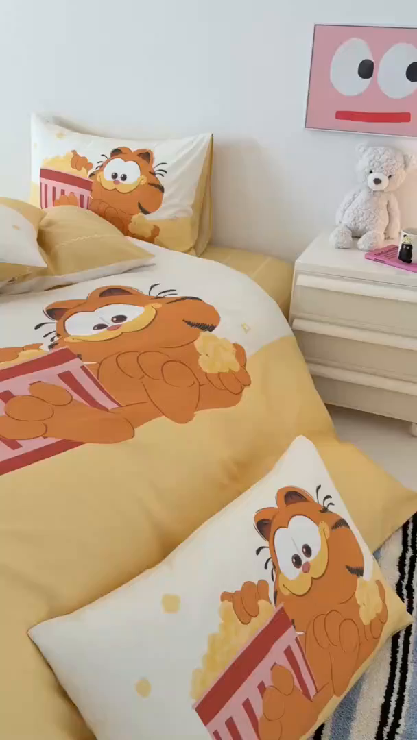 91家纺网 家纺一手货源 找家纺 锦彩家居 2025新款全棉数码印花卡通四件套-加菲猫系列 爆米花加菲