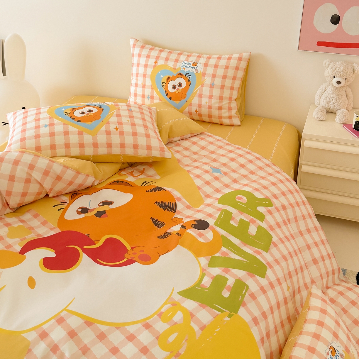 91家纺网 家纺一手货源 找家纺 锦彩家居 2025新款全棉数码印花卡通四件套-加菲猫系列 可爱加菲