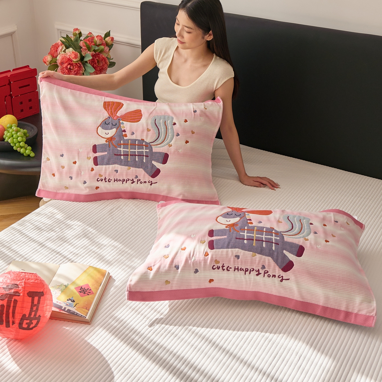 91家纺网 家纺一手货源 找家纺 沐瑟家纺 2026新款纯棉八层枕巾-马 恋爱马粉