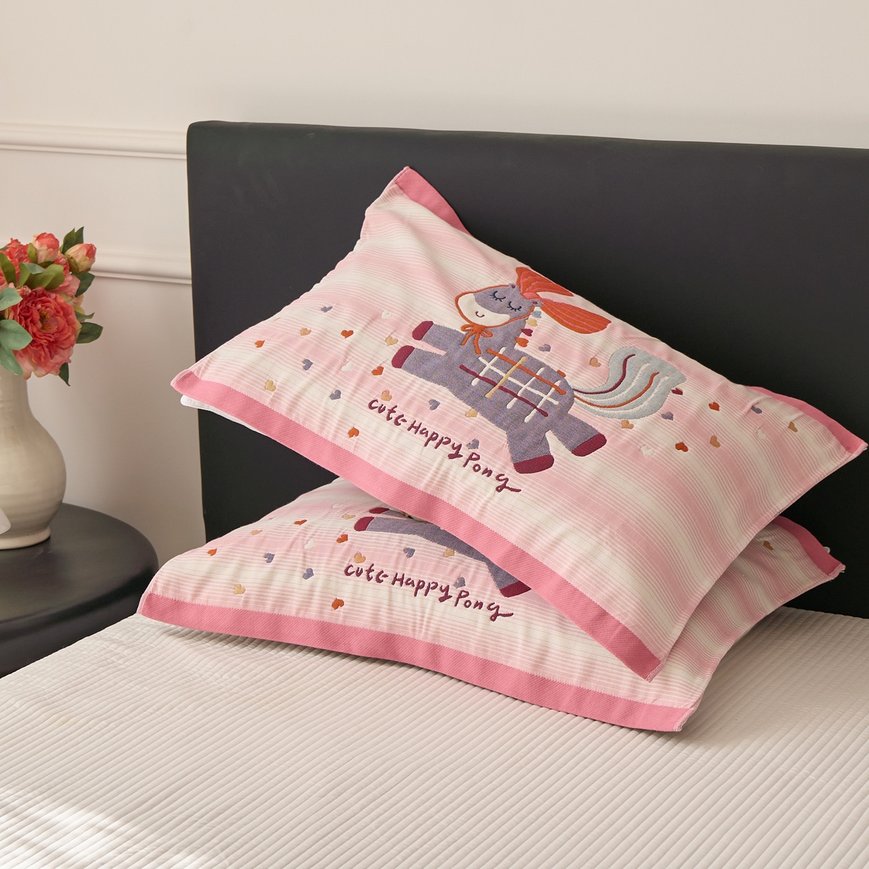 91家纺网 家纺一手货源 找家纺 沐瑟家纺 2026新款纯棉八层枕巾-马 恋爱马粉