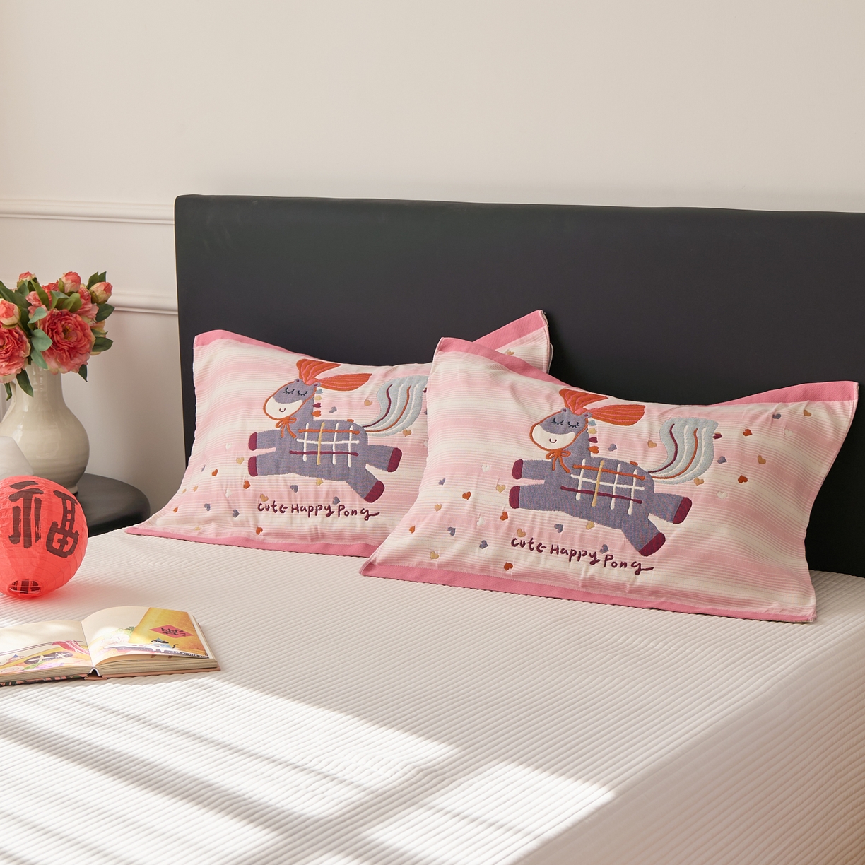 91家纺网 家纺一手货源 找家纺 沐瑟家纺 2026新款纯棉八层枕巾-马 恋爱马粉