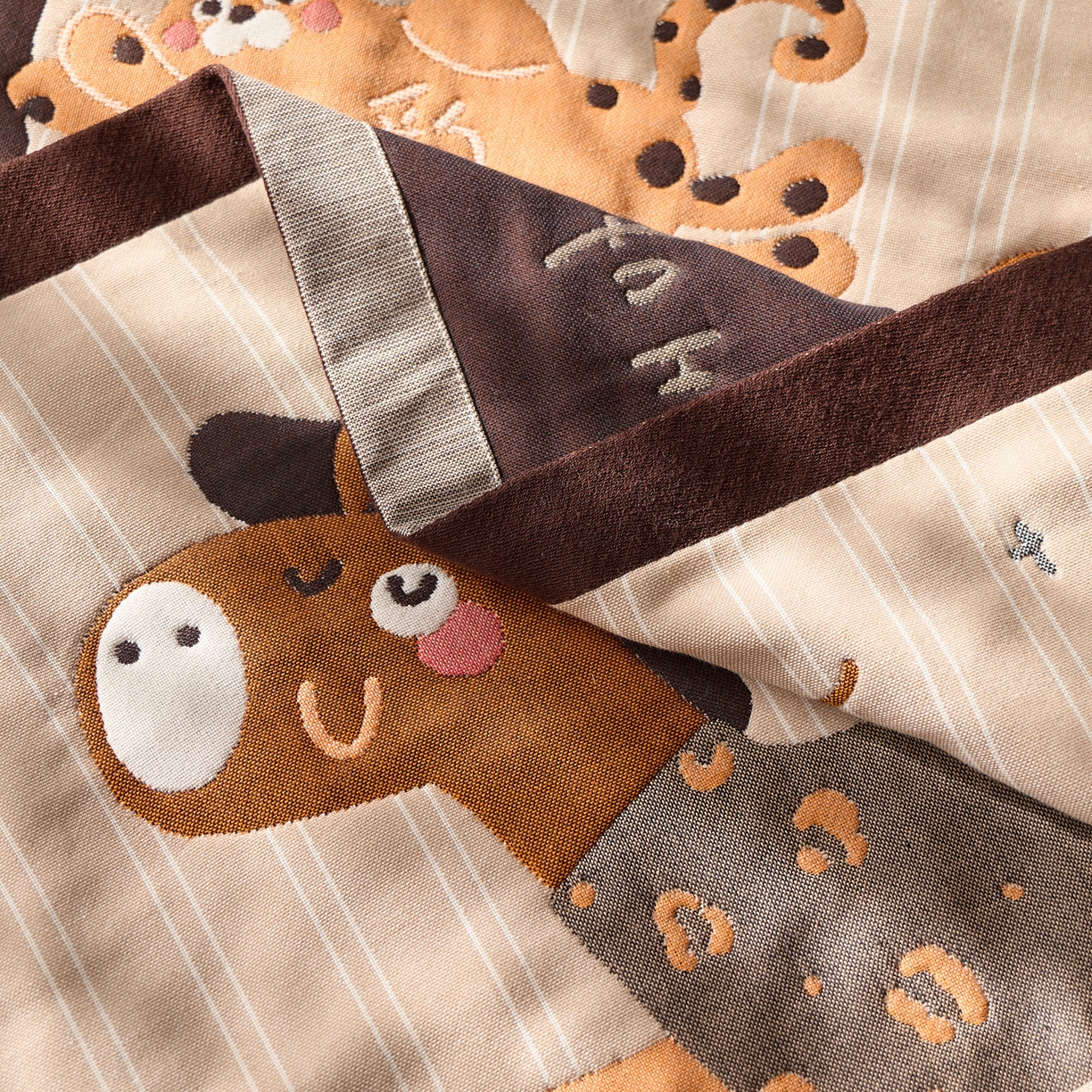 91家纺网 家纺一手货源 找家纺 沐瑟家纺 2026新款纯棉八层枕巾-马 马上豹富