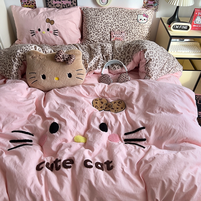 91家纺网 家纺一手货源 找家纺 （总）原素 2026网红爆款豹纹喵表情包毛巾绣A类床上四件套