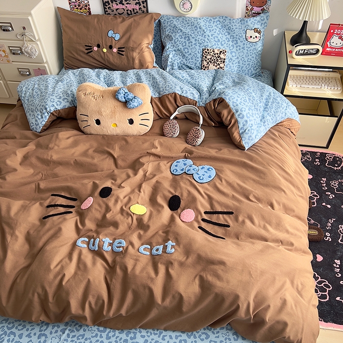 91家纺网 家纺一手货源 找家纺 原素 2026网红爆款豹纹喵表情包毛巾绣A类床上四件套 豹纹喵表情包-蓝