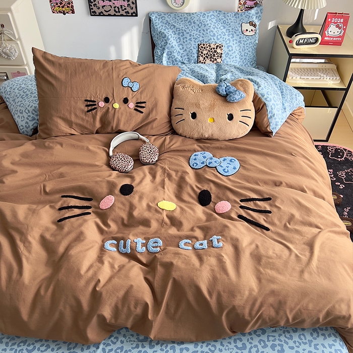 91家纺网 家纺一手货源 找家纺 原素 2026网红爆款豹纹喵表情包毛巾绣A类床上四件套 豹纹喵表情包-蓝