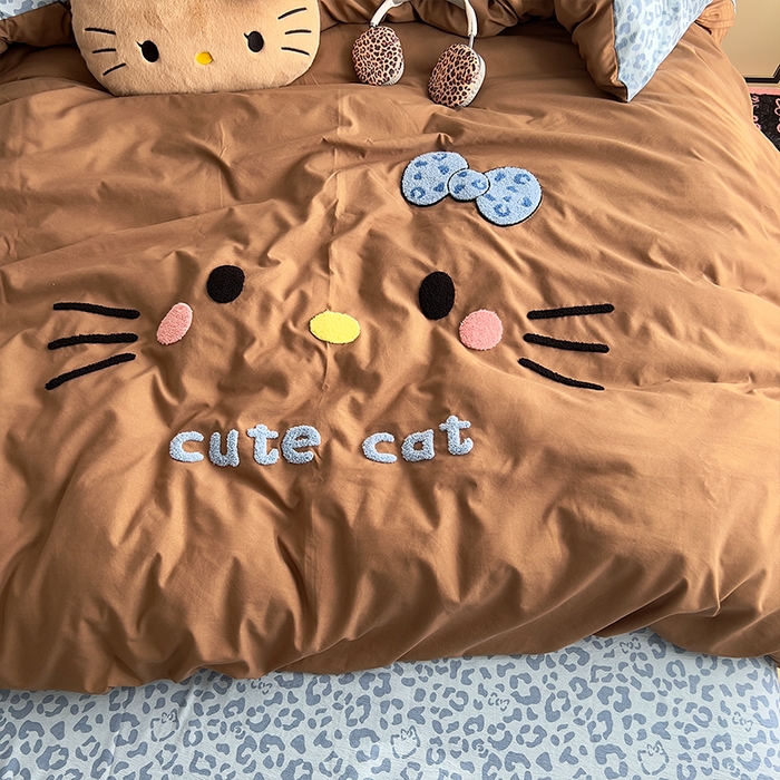 91家纺网 家纺一手货源 找家纺 原素 2026网红爆款豹纹喵表情包毛巾绣A类床上四件套 豹纹喵表情包-蓝