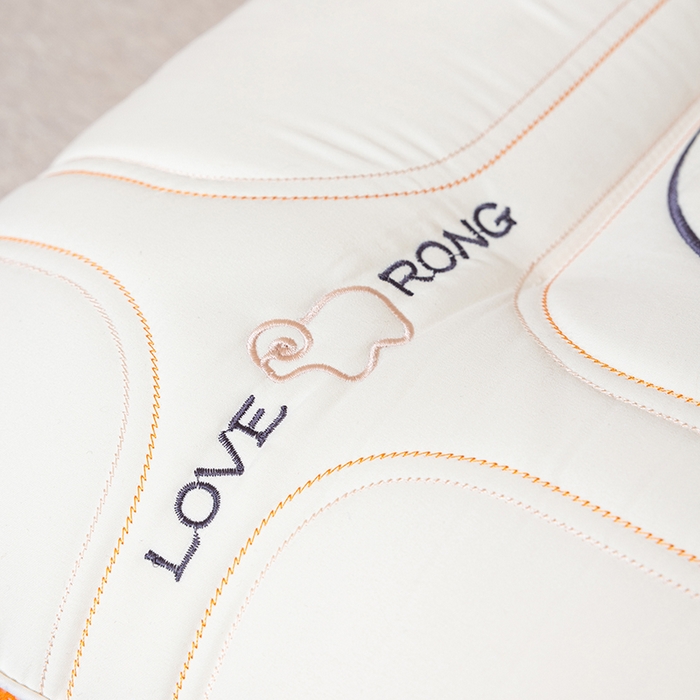 91家纺网 家纺一手货源 找家纺 小米枕芯 2025新款小暖羊枕枕头枕芯 小暖羊-橙色立体边