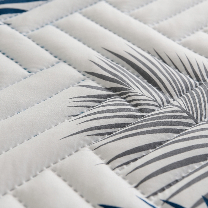 91家纺网 家纺一手货源 找家纺 圣靓家纺 2025新款亲肤清新水洗床垫 素叶