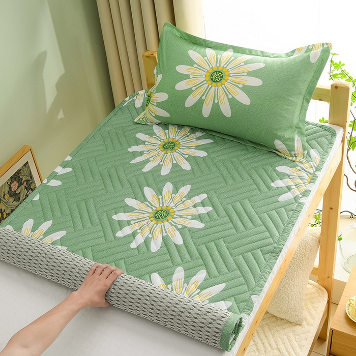 91家纺网 家纺一手货源 找家纺 圣靓家纺 2025新款亲肤清新水洗床垫 落花