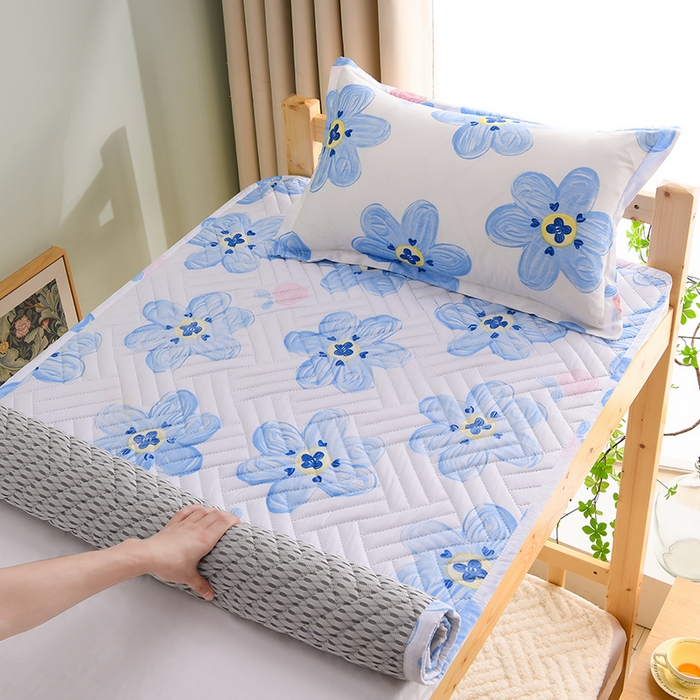 91家纺网 家纺一手货源 找家纺 圣楚家纺 2025新款亲肤清新水洗床垫 海棠