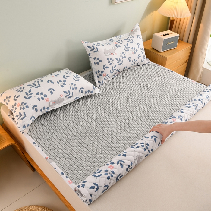 91家纺网 家纺一手货源 找家纺 圣楚家纺 2025新款亲肤清新水洗床垫 遇见春天