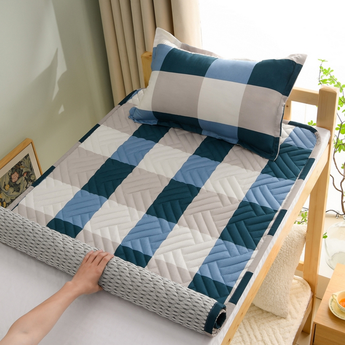 91家纺网 家纺一手货源 找家纺 圣楚家纺 2025新款亲肤清新水洗床垫 幽兰