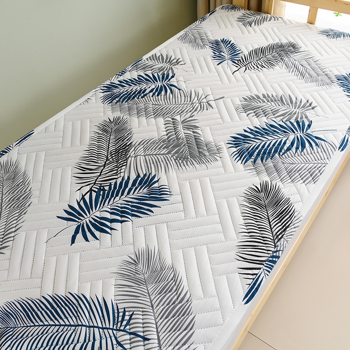 91家纺网 家纺一手货源 找家纺 圣楚家纺 2025新款亲肤清新水洗床垫 素叶