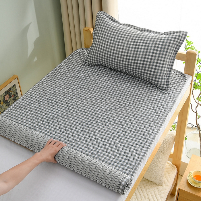 91家纺网 家纺一手货源 找家纺 圣楚家纺 2025新款亲肤清新水洗床垫 初见