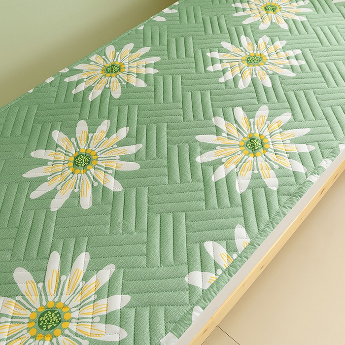 91家纺网 家纺一手货源 找家纺 圣楚家纺 2025新款亲肤清新水洗床垫 落花