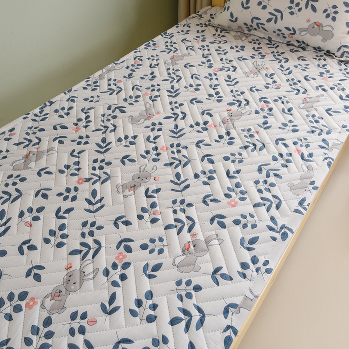 91家纺网 家纺一手货源 找家纺 圣楚家纺 2025新款亲肤清新水洗床垫 遇见春天