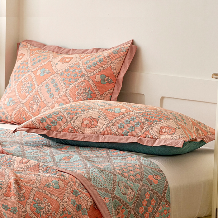 91家纺网 家纺一手货源 找家纺 棠薇家纺 2025新款全棉彩纱枕套燕尾角枕套夹棉双层纱48*74cm枕头套单只装一对装 熊宝贝-粉