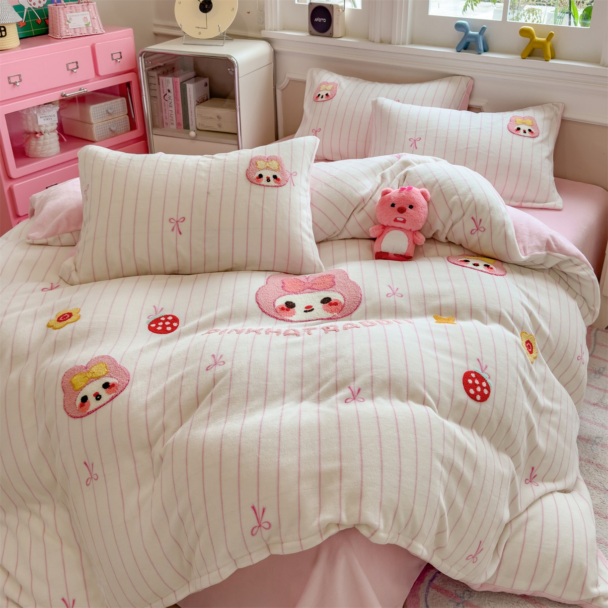 91家纺网 家纺一手货源 找家纺 （总）曲之慕 2025新款A类高克重牛奶绒印花毛巾绣四件套