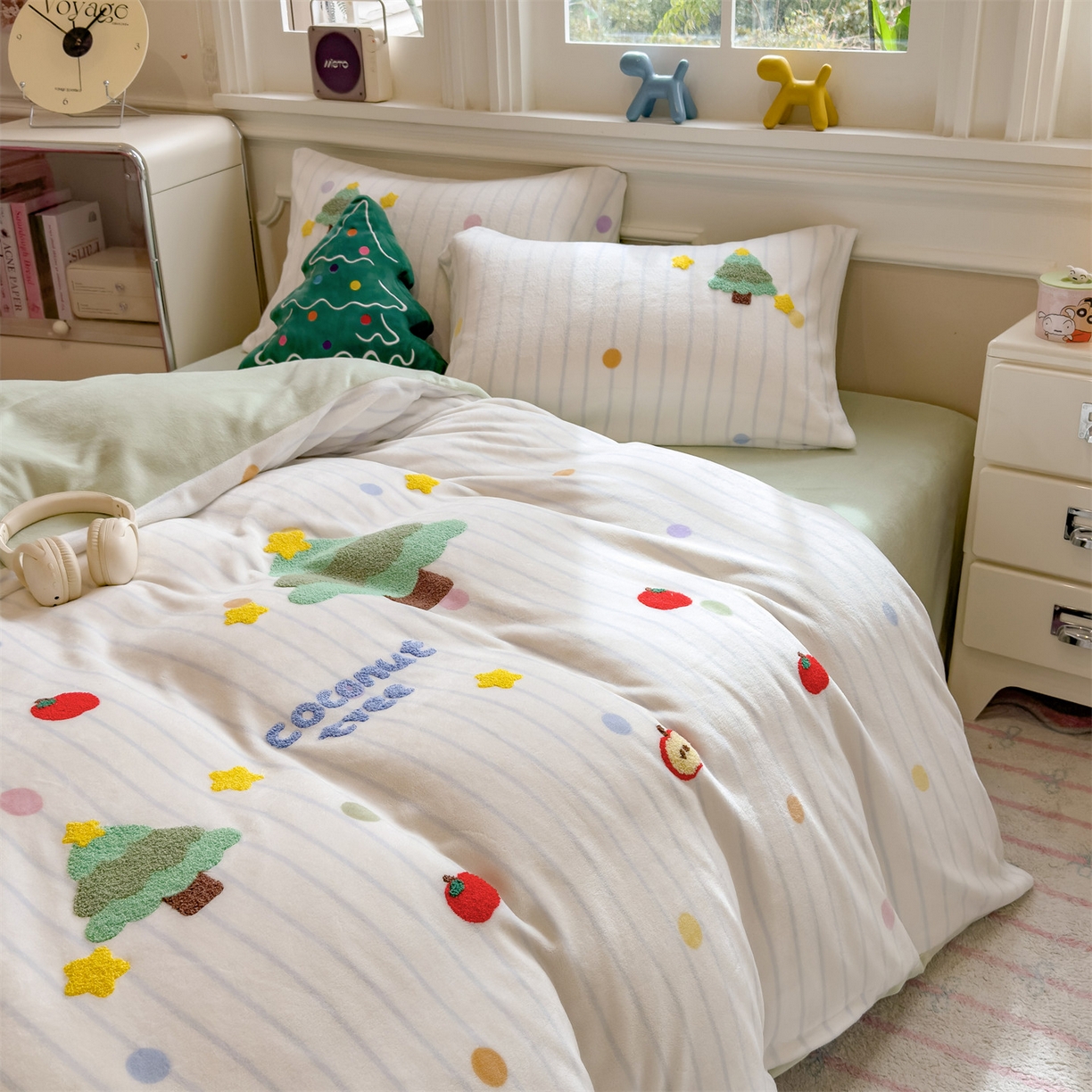 91家纺网 家纺一手货源 找家纺 曲之慕 2025新款A类高克重牛奶绒印花毛巾绣四件套 毛巾绣-绿森林