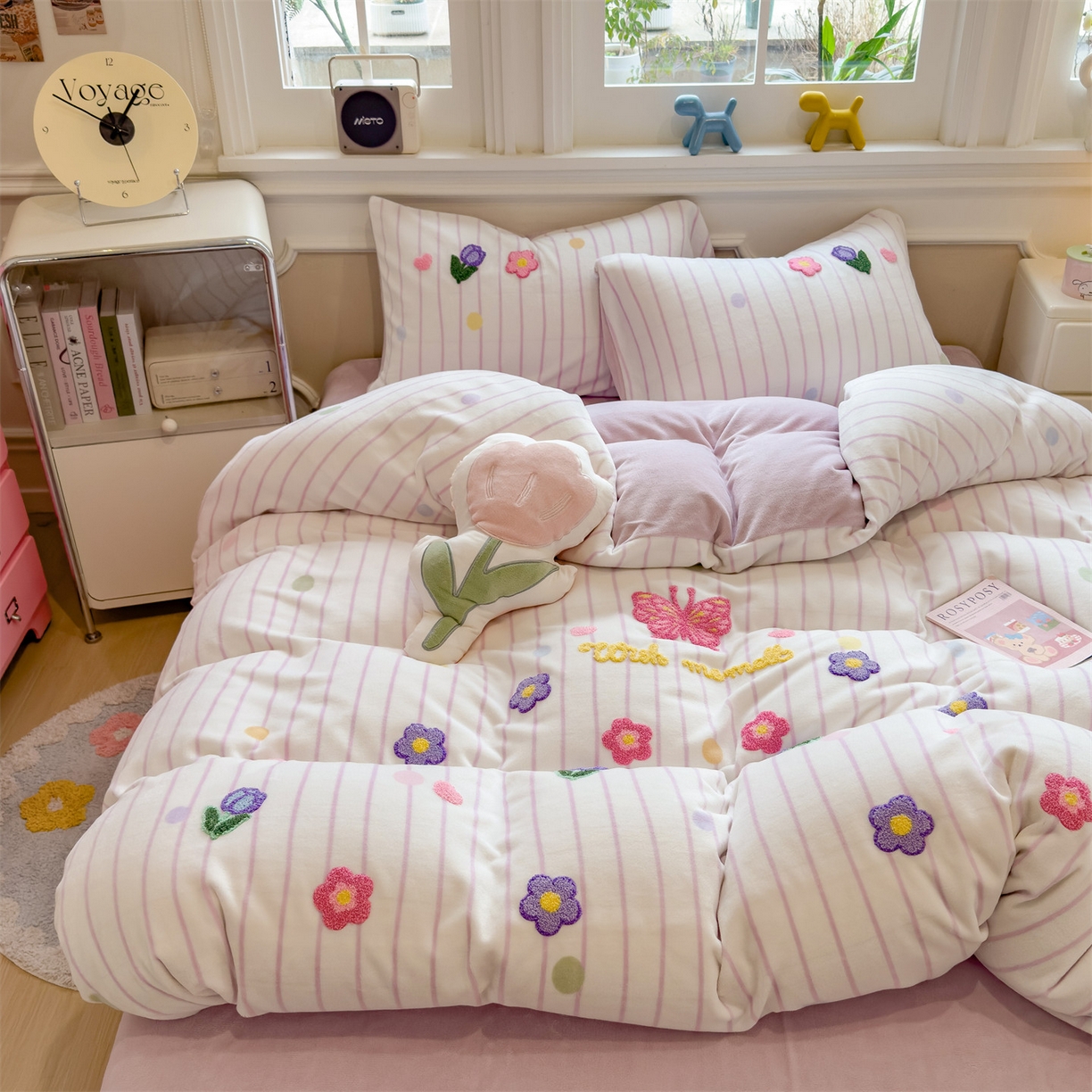 91家纺网 家纺一手货源 找家纺 曲之慕 2025新款A类高克重牛奶绒印花毛巾绣四件套 毛巾绣-小花园