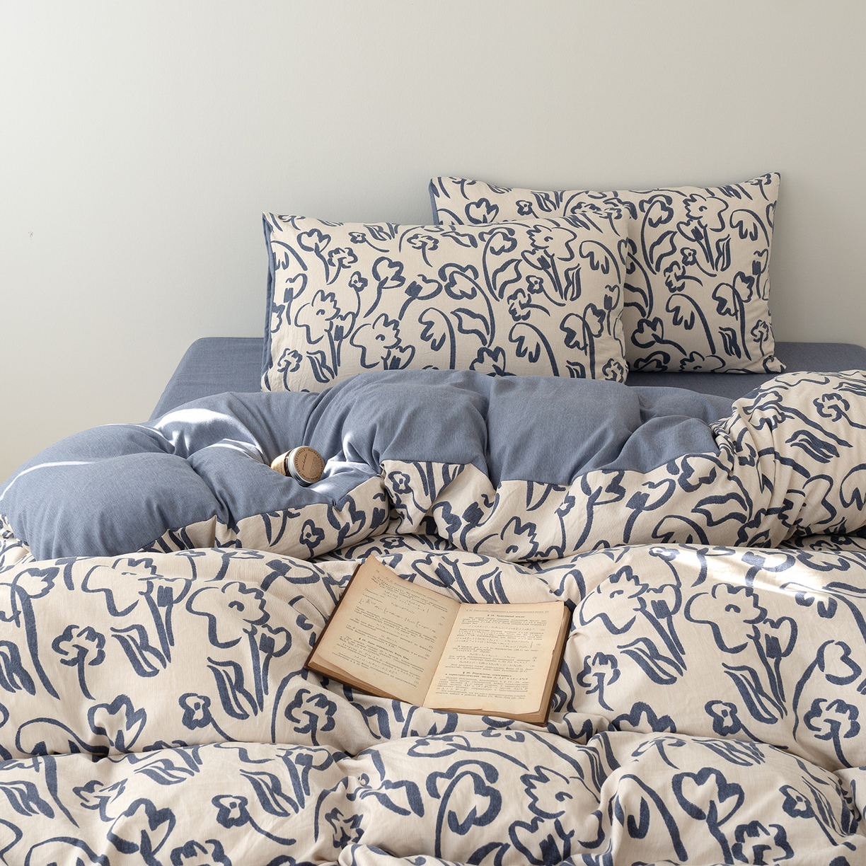 91家纺网 家纺一手货源 找家纺 竹合家纺 2025秋冬新款加厚磨毛色织暖绒系列针织四件套高克重 素描花