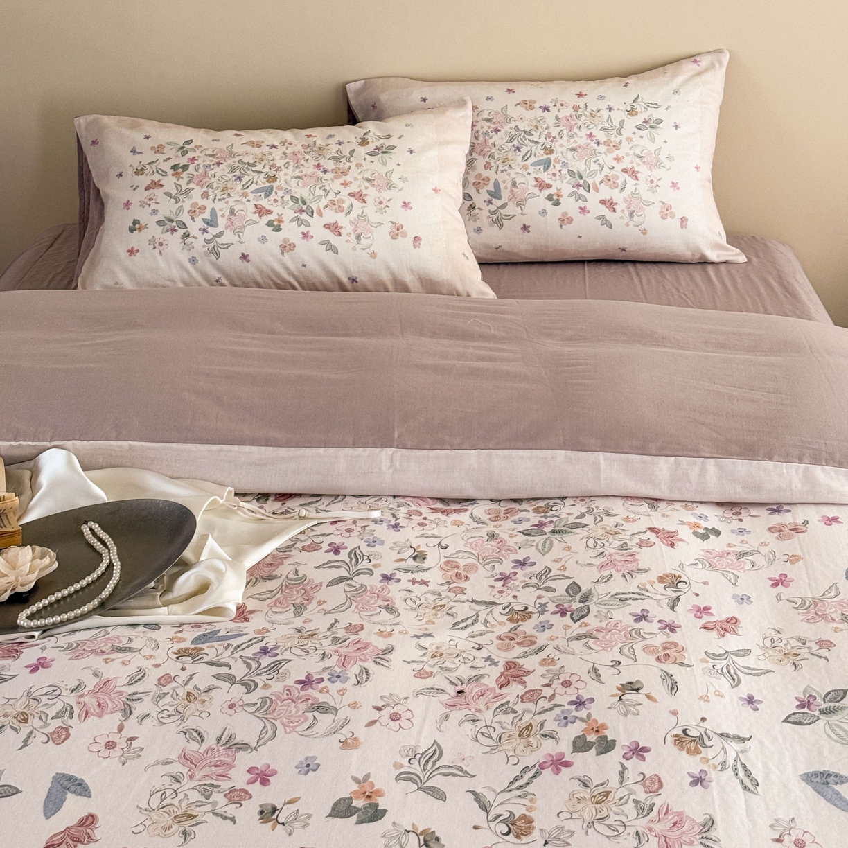 91家纺网 家纺一手货源 找家纺 （总）窝米 2025新款全棉纯棉双层纱大版印花花卉四件套-第一组