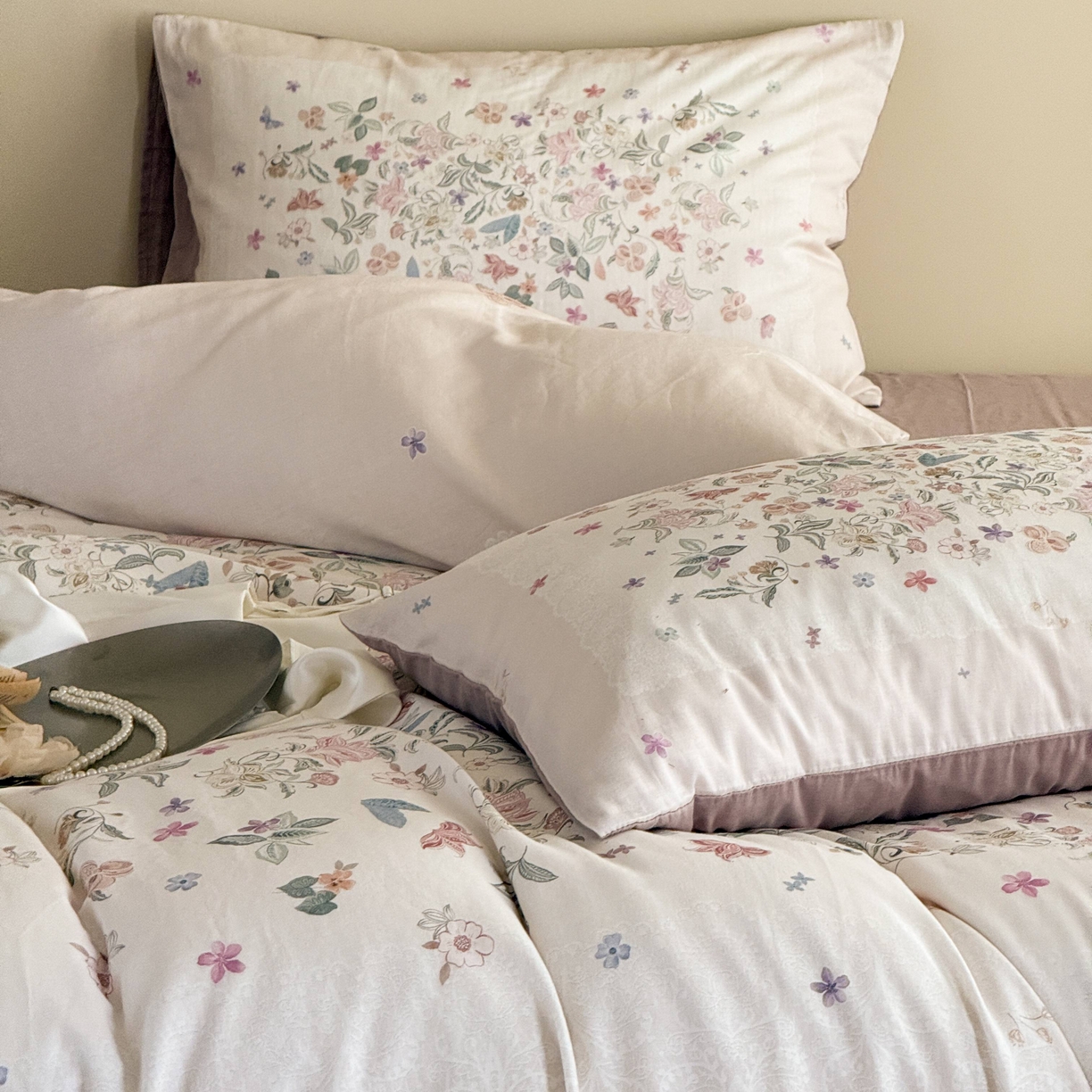 91家纺网 家纺一手货源 找家纺 （总）窝米 2025新款全棉纯棉双层纱大版印花花卉四件套-第一组