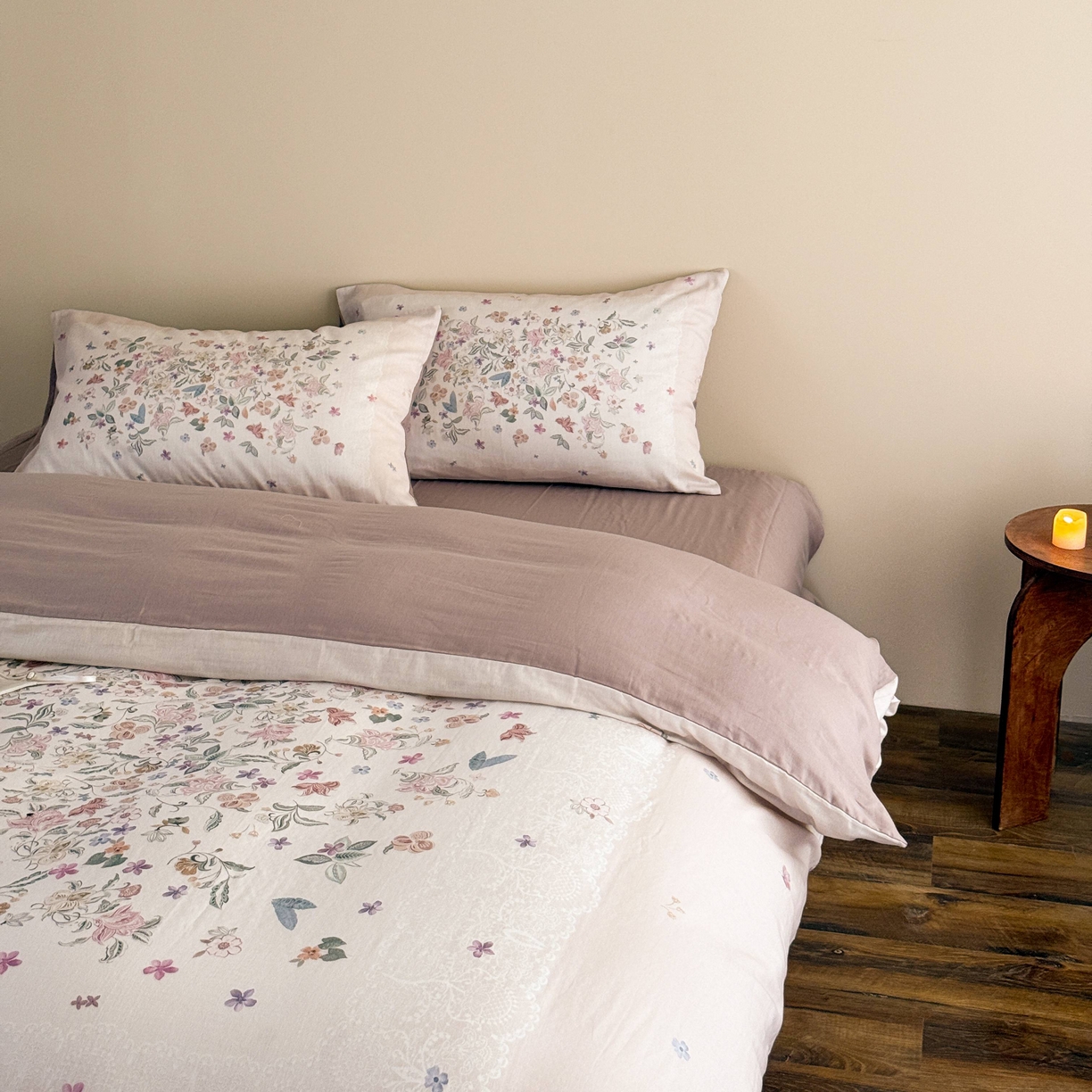 91家纺网 家纺一手货源 找家纺 窝米 2025新款全棉纯棉双层纱大版印花花卉四件套-第一组 赫美