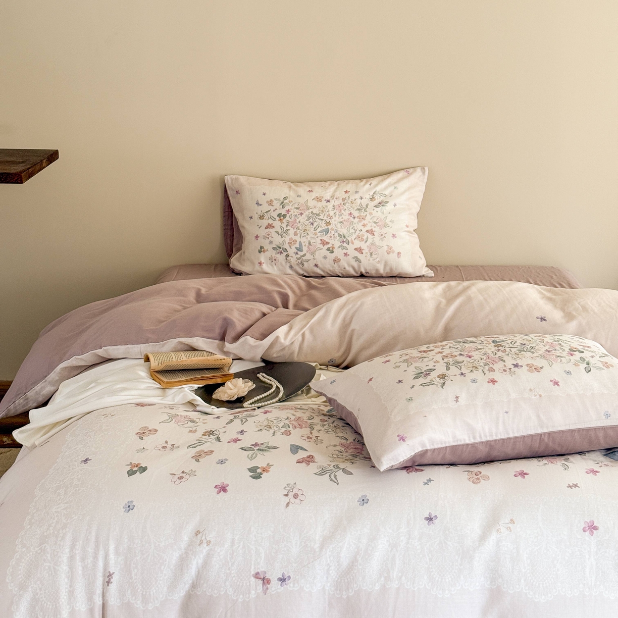 91家纺网 家纺一手货源 找家纺 窝米 2025新款全棉纯棉双层纱大版印花花卉四件套-第一组 赫美