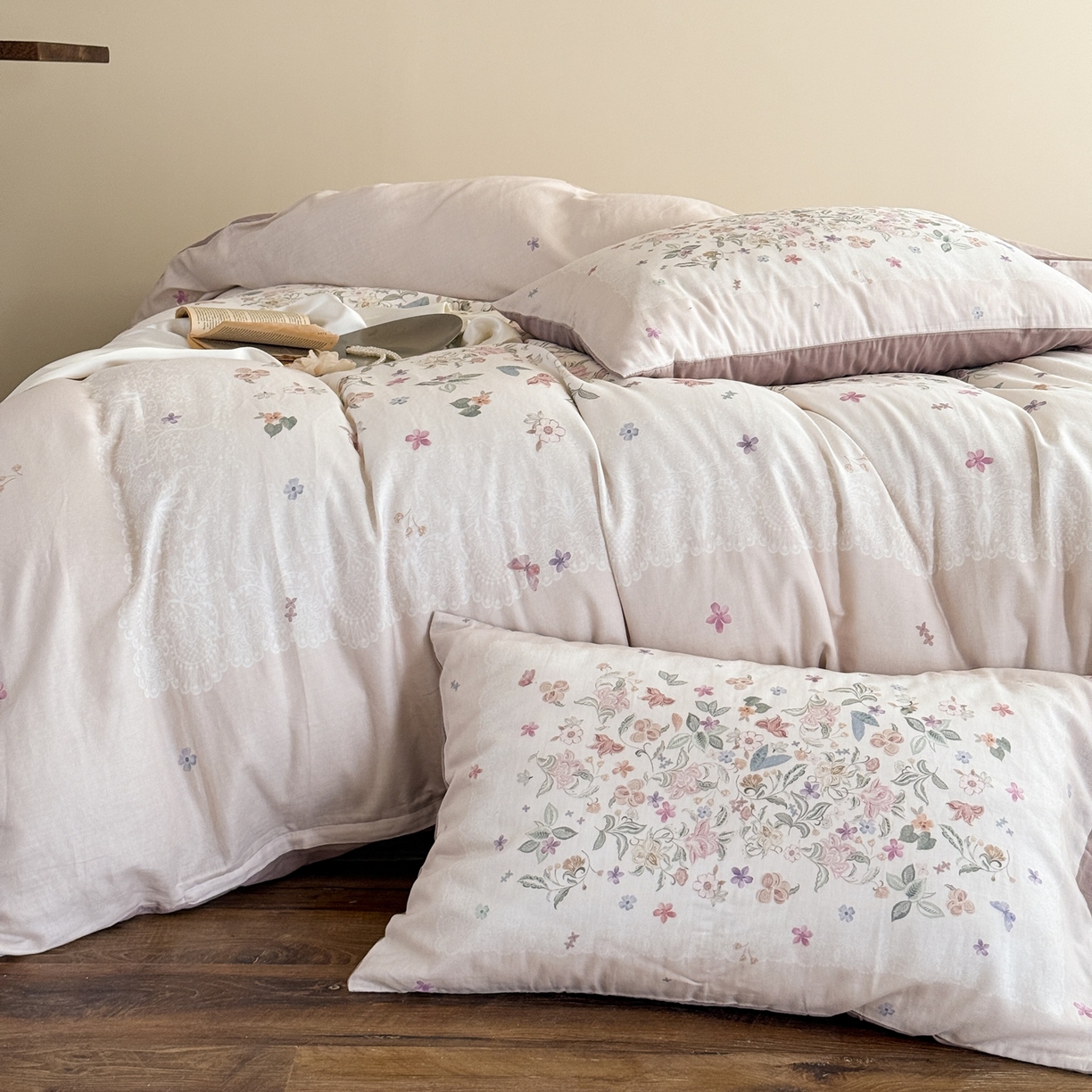 91家纺网 家纺一手货源 找家纺 窝米 2025新款全棉纯棉双层纱大版印花花卉四件套-第一组 赫美