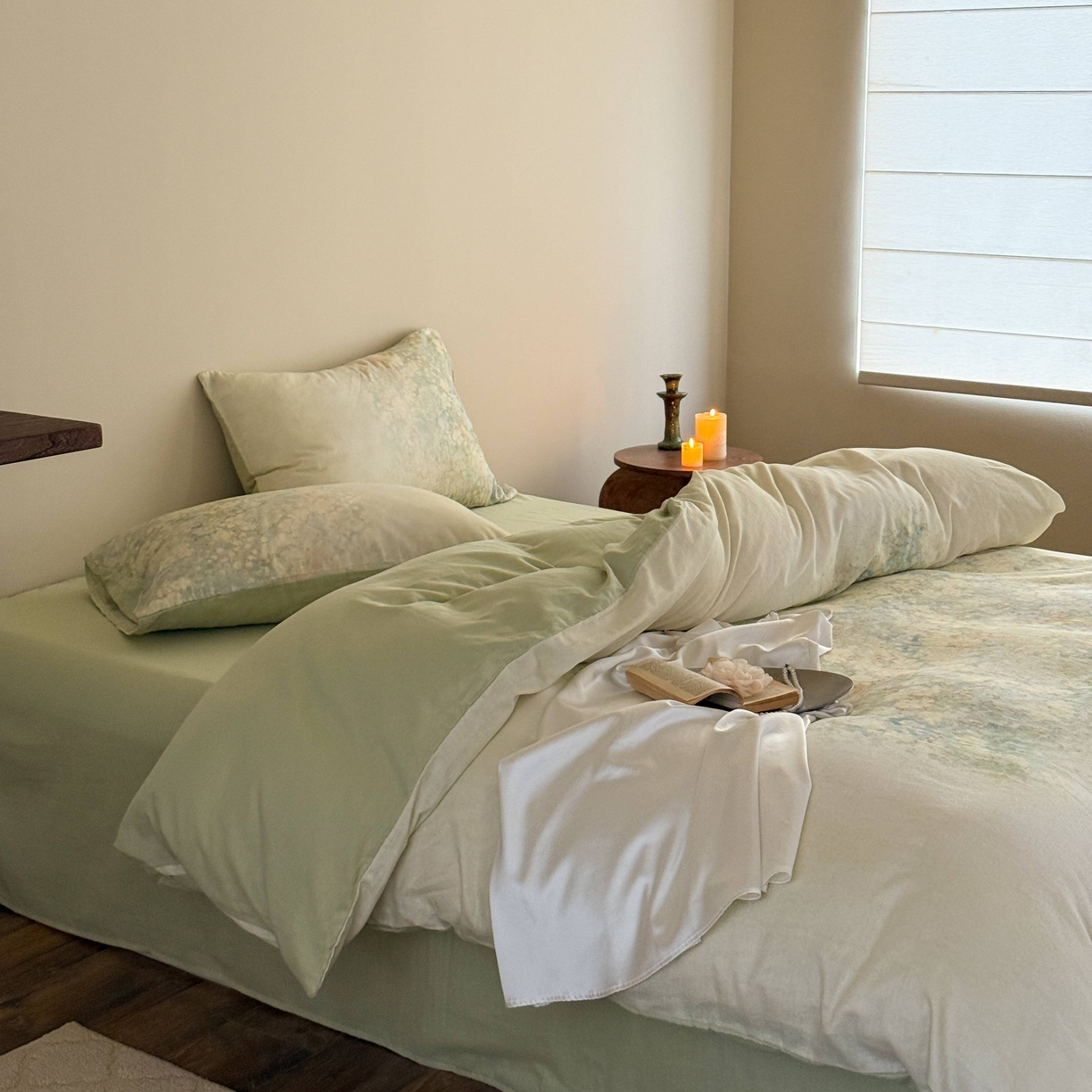 91家纺网 家纺一手货源 找家纺 窝米 2025新款全棉纯棉双层纱大版印花花卉四件套-第一组 绿野香